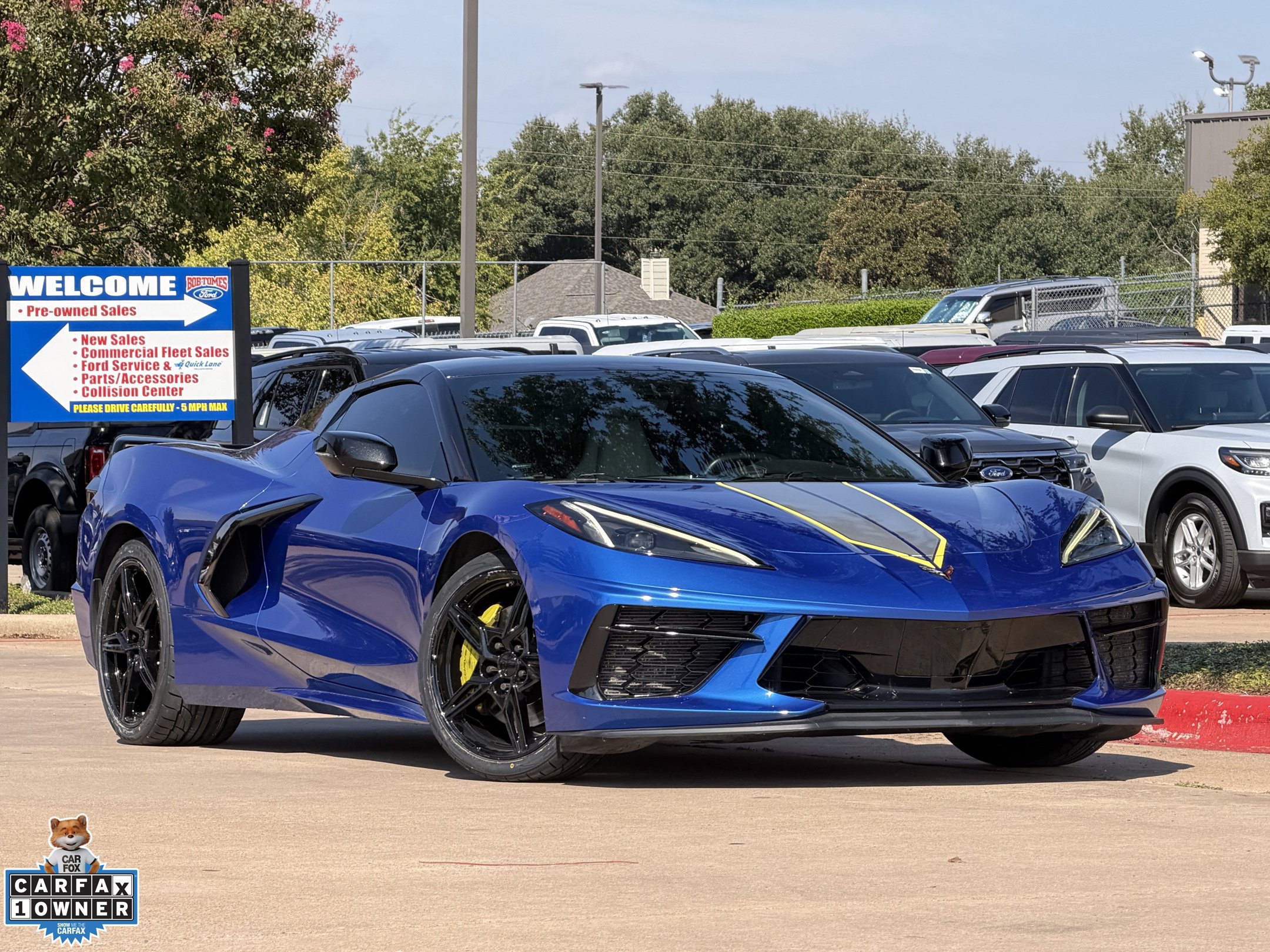 Used 2021 Chevrolet Corvette Stingray Convertible w/ Z51 Performance Package RWD image 3