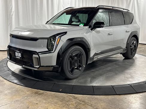 New 2026 Kia EV9 GT-Line image 1