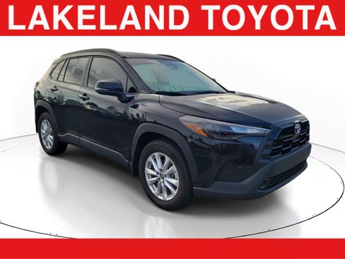 Used 2026 Toyota Corolla Cross LE FWD image 1