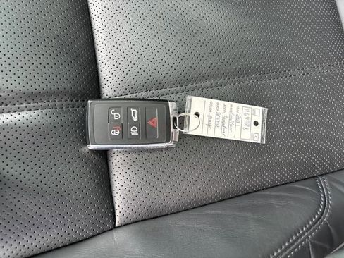 Used 2021 Land Rover Range Rover Sport HSE Dynamic image 31