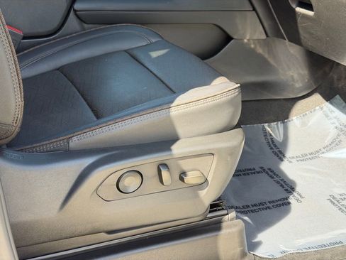 Used 2024 Chevrolet Tahoe High Country image 13