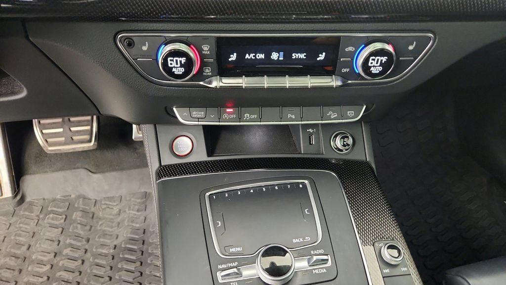 Used 2018 Audi SQ5 Prestige w/ Prestige Package AWD/4WD image 31
