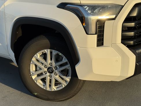 New 2026 Toyota Tundra SR5 image 10