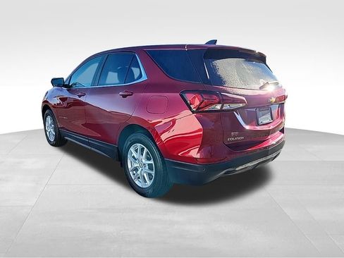 Used 2023 Chevrolet Equinox LT w/ LPO, Floor Liner Package image 9