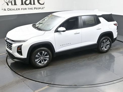 New 2026 Chevrolet Equinox LT w/ Safety and Technology Package image 22