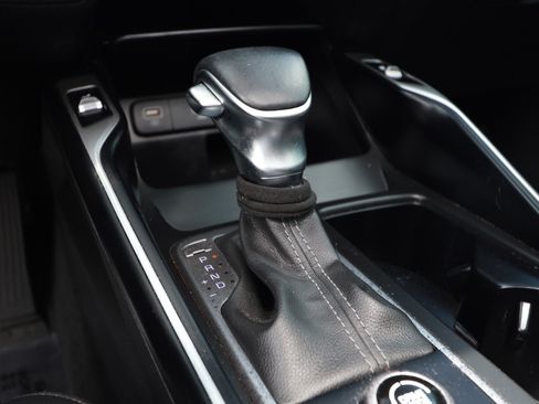 Used 2023 Kia Sorento S w/ Panoramic Sunroof Package FWD image 17