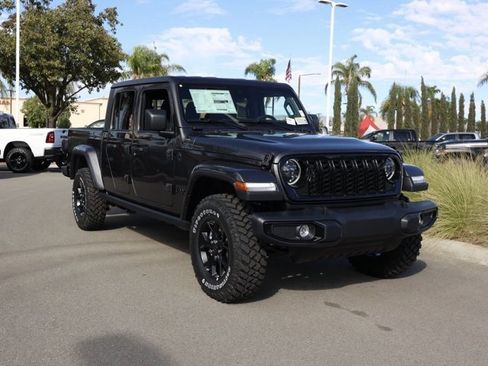 New 2025 Jeep Gladiator Willys image 2