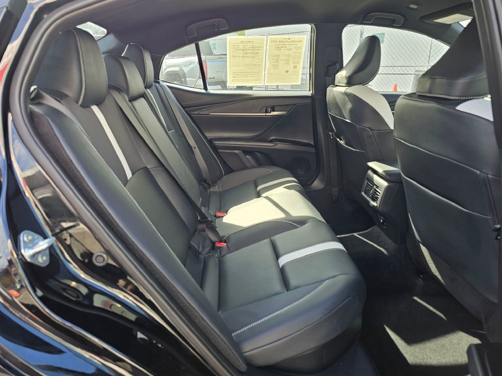 Certified 2025 Toyota Camry SE w/ Convenience Package AWD/4WD image 12