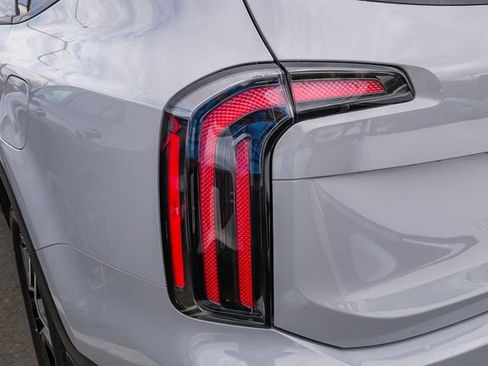 Certified 2024 Kia Telluride SX X-Line AWD/4WD image 11