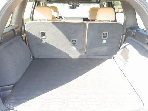 New 2025 Jeep Grand Cherokee Summit image 8