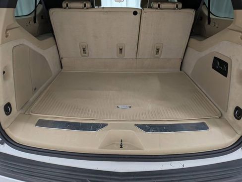 Used 2022 Cadillac Escalade ESV Premium Luxury image 26