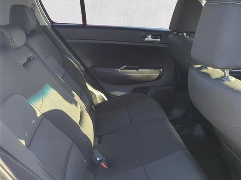 Used 2022 Kia Sportage LX image 19