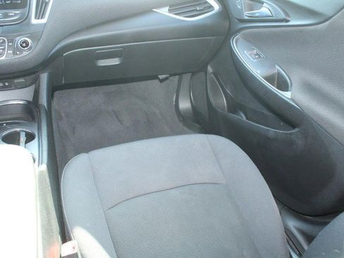 Used 2023 Chevrolet Malibu LT image 16