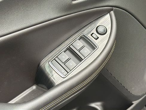 Used 2019 Chevrolet Impala LT image 22