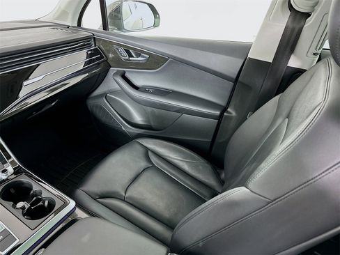 Used 2023 Audi Q7 3.0T Premium Plus image 25