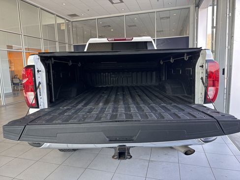 Used 2022 GMC Sierra 2500 Pro w/ Gooseneck/5TH Wheel Package image 12