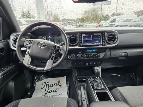 Used 2021 Toyota Tacoma TRD Off-Road w/ Technology Package image 11