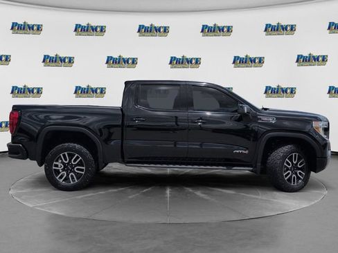 Used 2022 GMC Sierra 1500 AT4 w/ AT4 Preferred Package AWD/4WD image 3