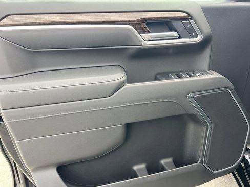 New 2026 GMC Sierra 1500 Elevation image 10