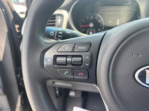 Used 2018 Kia Sorento LX AWD/4WD image 17