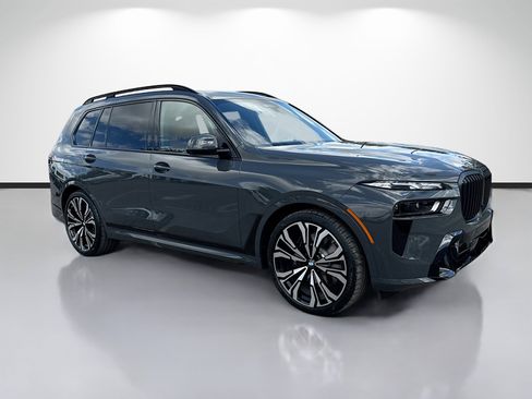New 2026 BMW X7 xDrive40i w/ Executive Package image 1