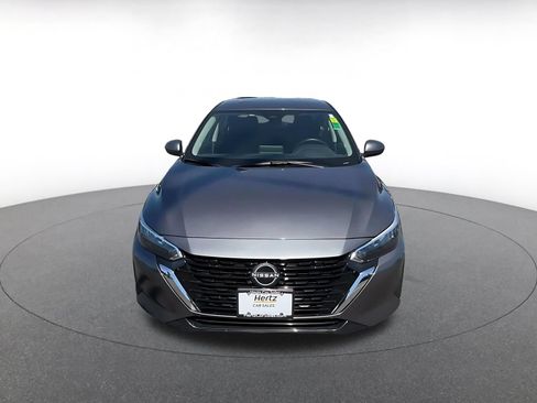 Used 2025 Nissan Sentra SV FWD image 4