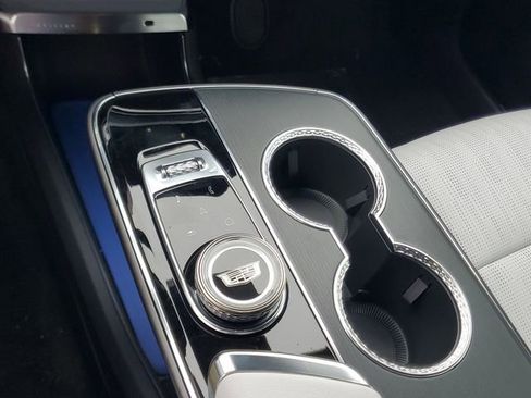 New 2026 Cadillac Lyriq Sport image 11