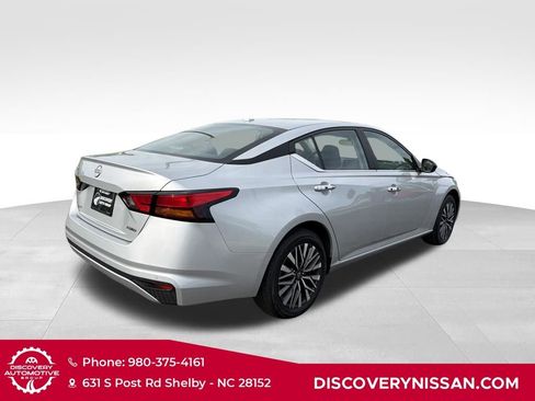Certified 2025 Nissan Altima 2.5 SV AWD/4WD image 6