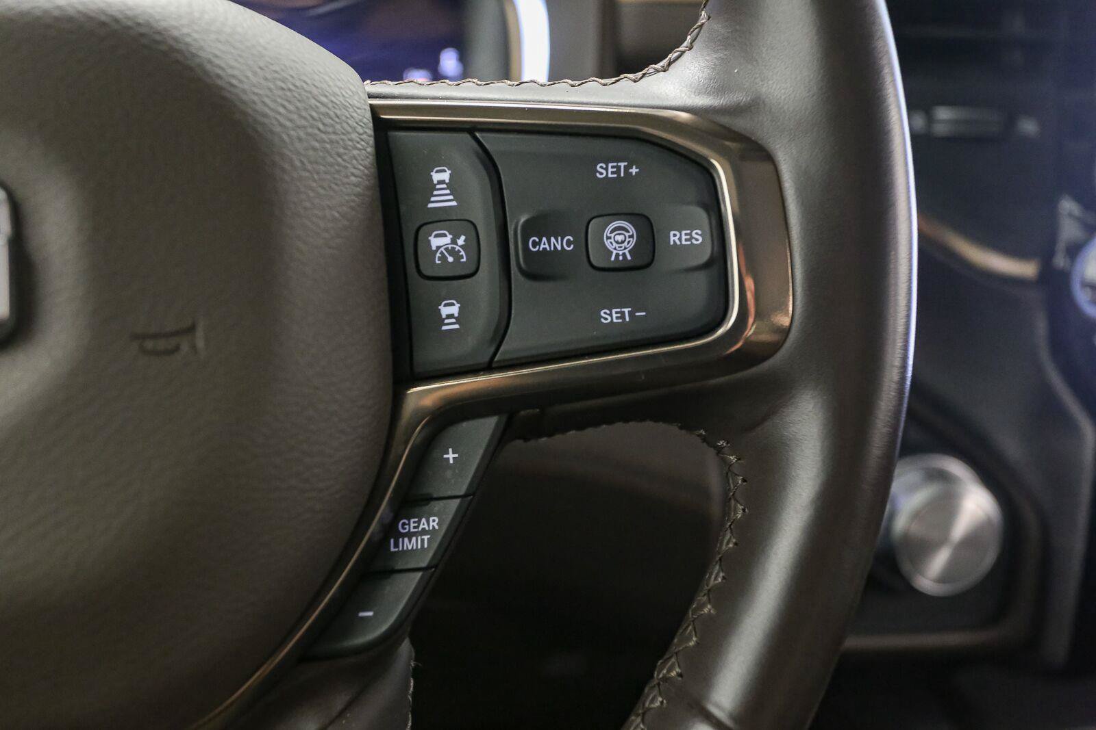Used 2025 RAM 1500 Limited AWD/4WD image 42