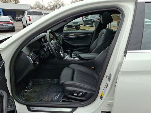 Used 2021 BMW 530e w/ Parking Assistance Package RWD image 13