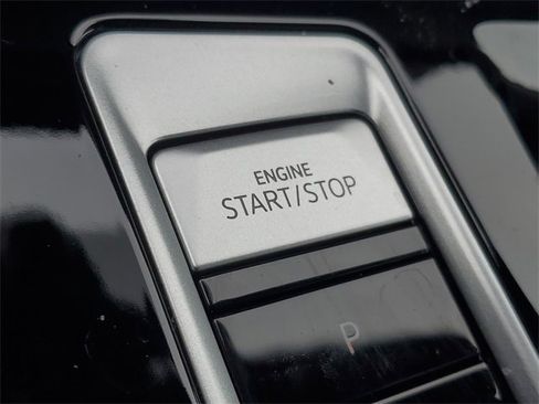 Used 2024 Volkswagen Atlas Cross Sport SEL Premium R-Line image 24