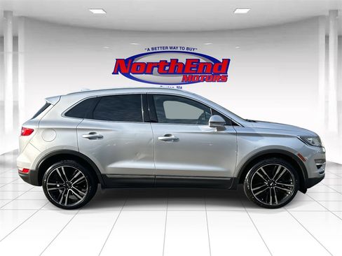 Used 2017 Lincoln MKC Reserve w/ Technology Package image 2