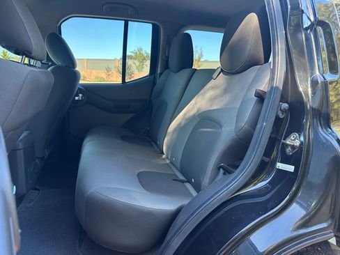Used 2014 Nissan Xterra X image 11