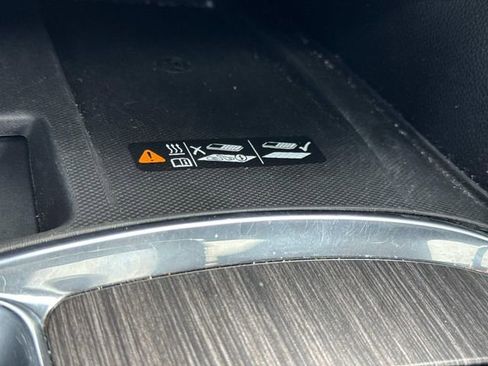 Used 2023 Buick Enclave Avenir w/ Avenir Technology Package image 36