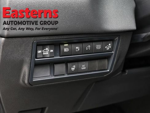 Used 2024 Toyota Tundra Limited AWD/4WD image 24