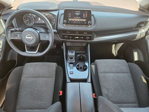 Used 2023 Nissan Rogue SV FWD image 25