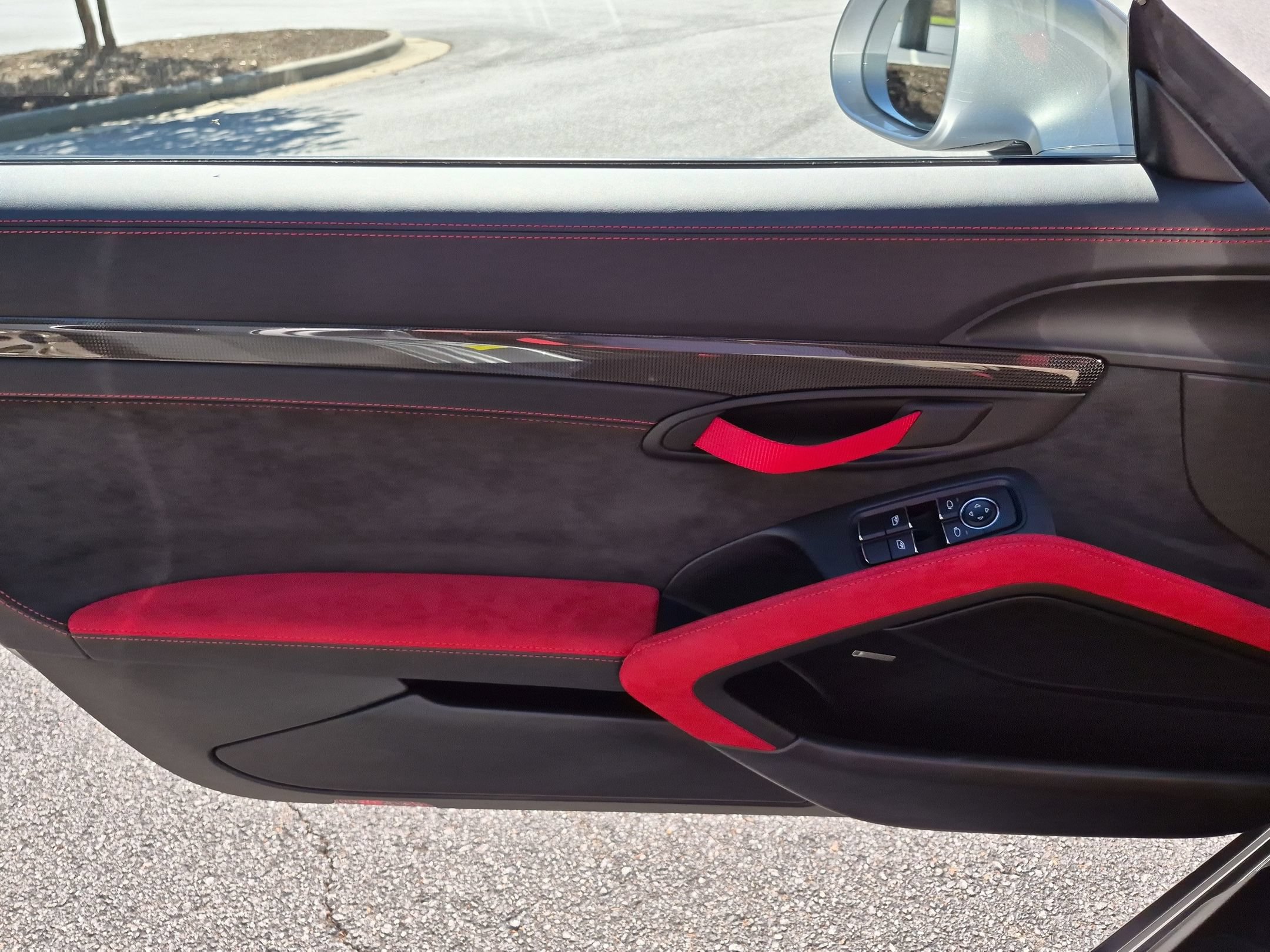 Certified 2018 Porsche 911 GT2 RS RWD image 18