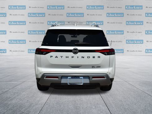 Used 2023 Nissan Pathfinder SL AWD/4WD image 7