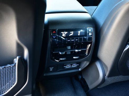 New 2025 Jeep Grand Cherokee L Altitude image 23