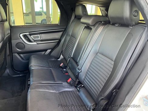 Used 2015 Land Rover Discovery Sport HSE Luxury image 10