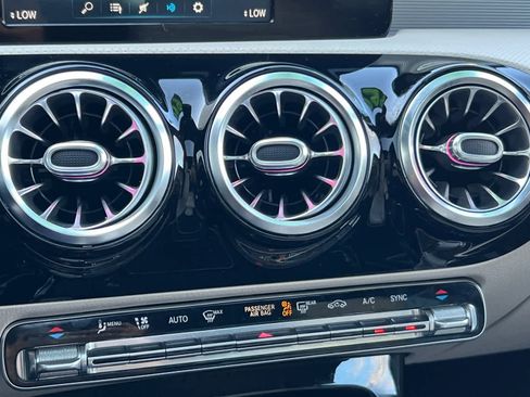 Used 2021 Mercedes-Benz A 220 image 21