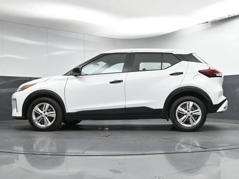Used 2023 Nissan Kicks S image 25