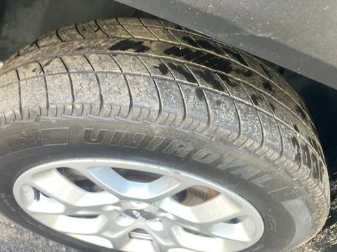 Used 2018 Jeep Renegade Latitude image 38