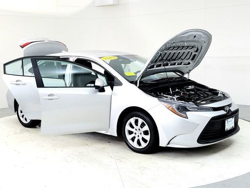 Certified 2023 Toyota Corolla LE FWD image 12
