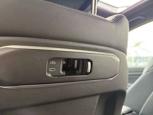 Used 2026 BMW X5 xDrive40i w/ M Sport Package image 14