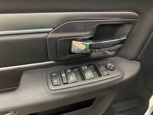 Used 2022 RAM 1500 Warlock AWD/4WD image 10
