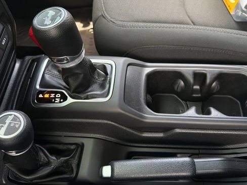 Used 2022 Jeep Wrangler Sport AWD/4WD image 18
