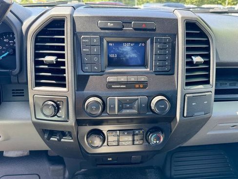 Used 2022 Ford F250 XL w/ Power Equipment Group AWD/4WD image 14