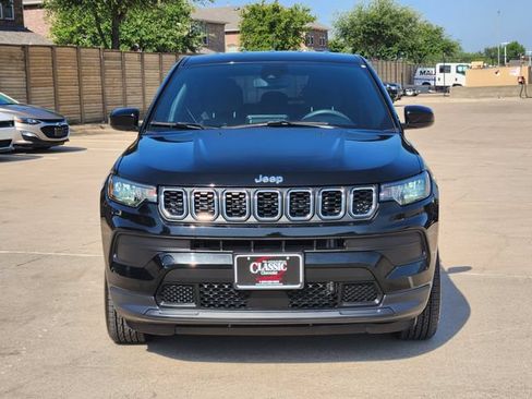 Used 2025 Jeep Compass Sport w/ Mopar Graphics Package AWD/4WD image 10