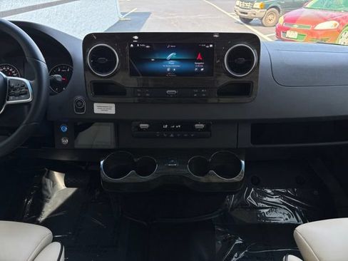 Used 2023 Mercedes-Benz Sprinter 3500 w/ Parking Package image 29